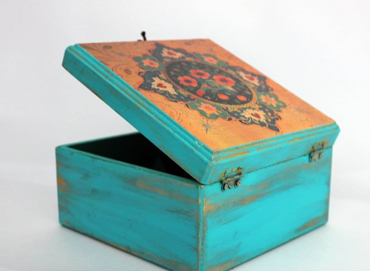 پتینه کاری روی چوب
